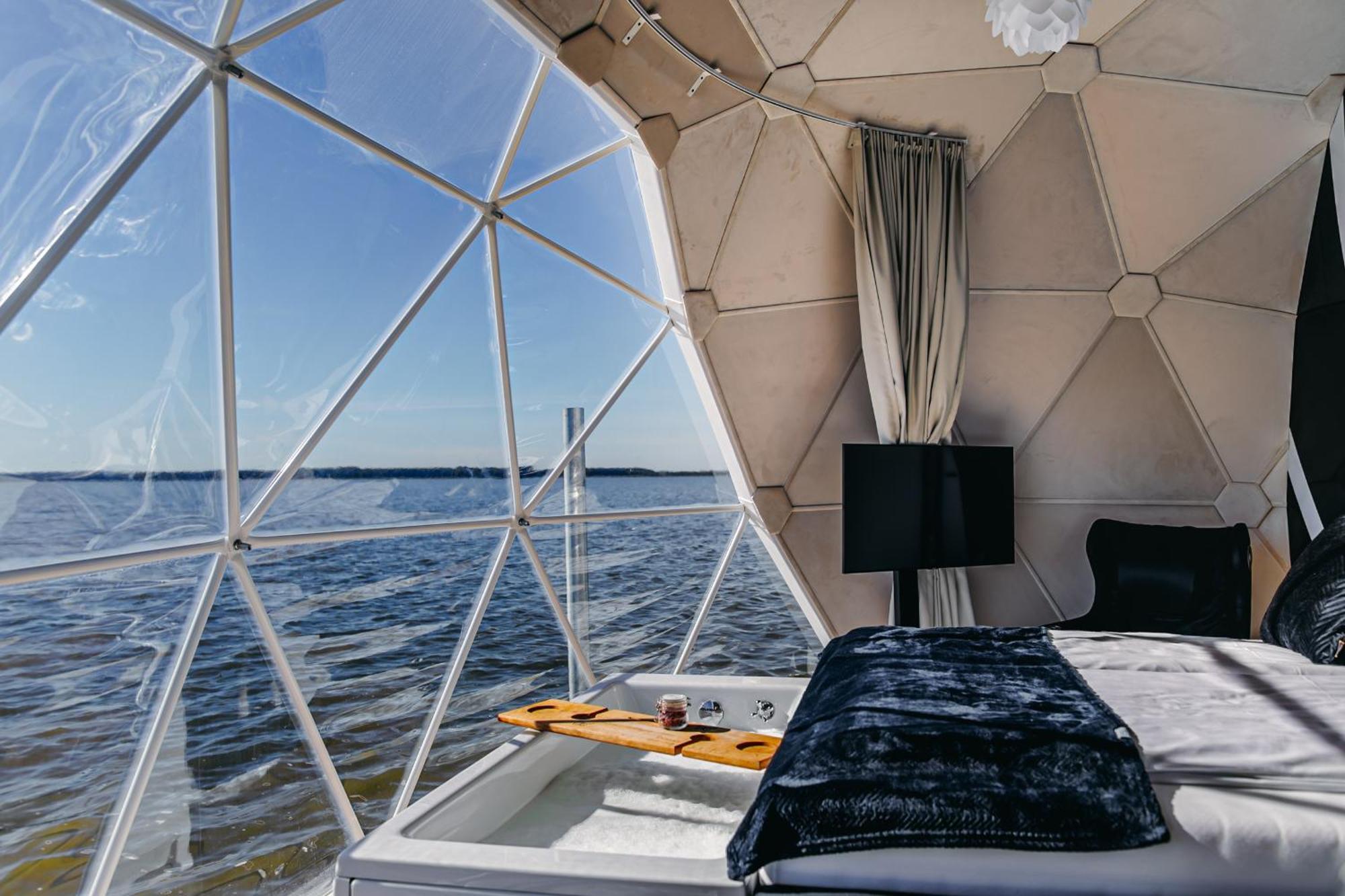Grand Ht Houseboats - Domki Na Wodzie - Sauna, Jacuzzi, Kominek Миелно Стая снимка